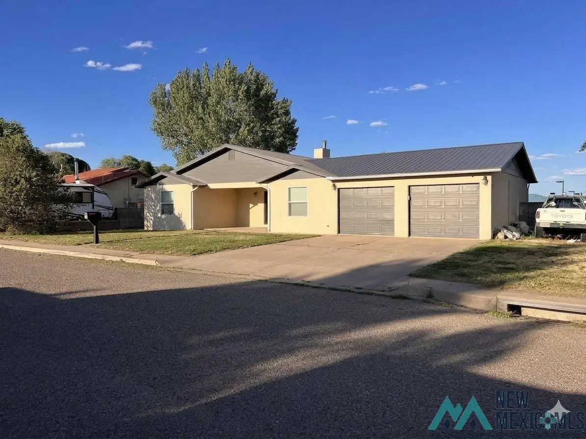 2012 Longview Dr, Las Vegas, NM 87701 - #1