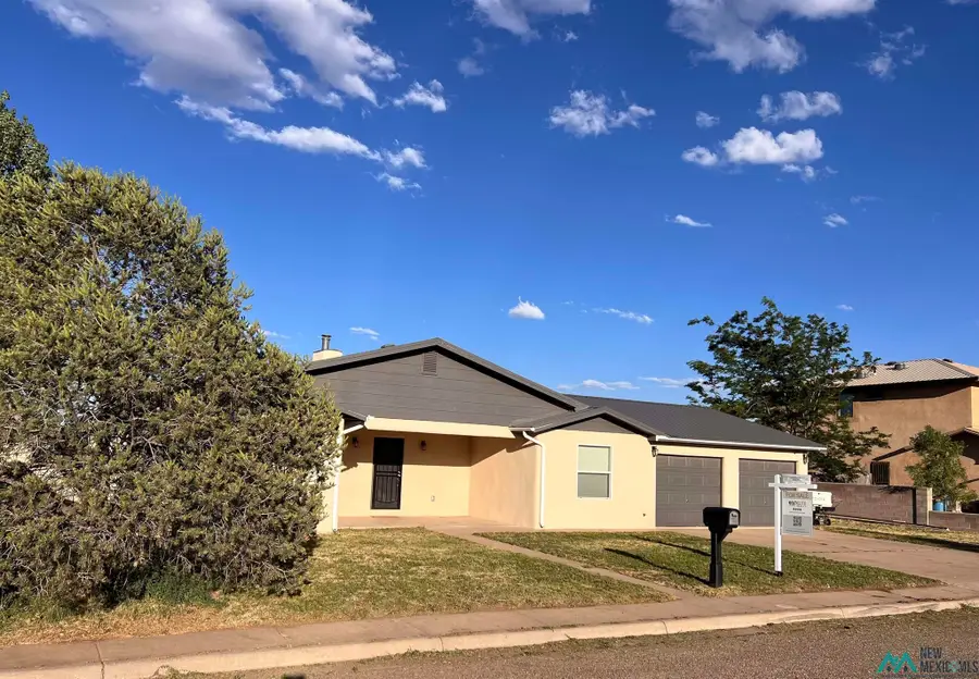 2012 Longview Dr, Las Vegas, NM 87701 - #3