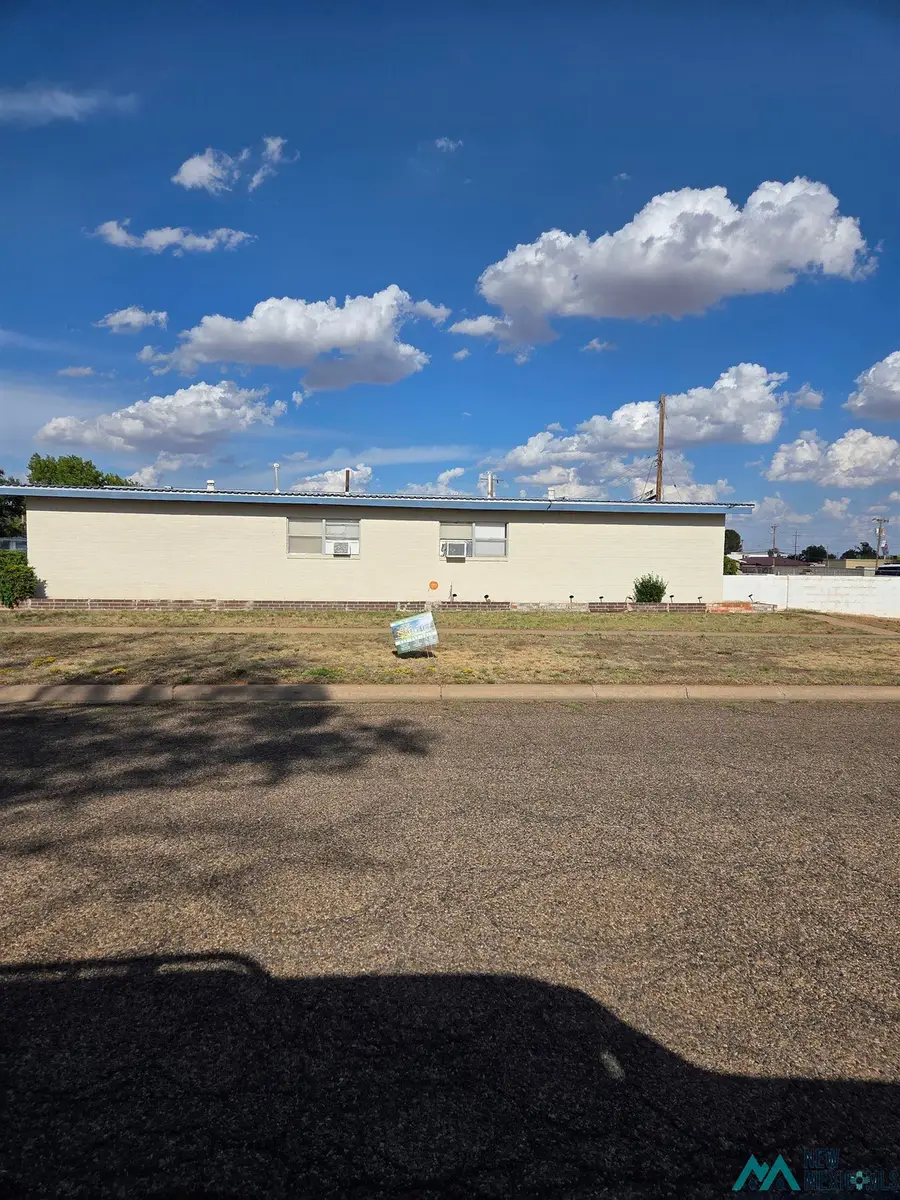 317 Gayland Dr, Clovis, NM 88101 - #2