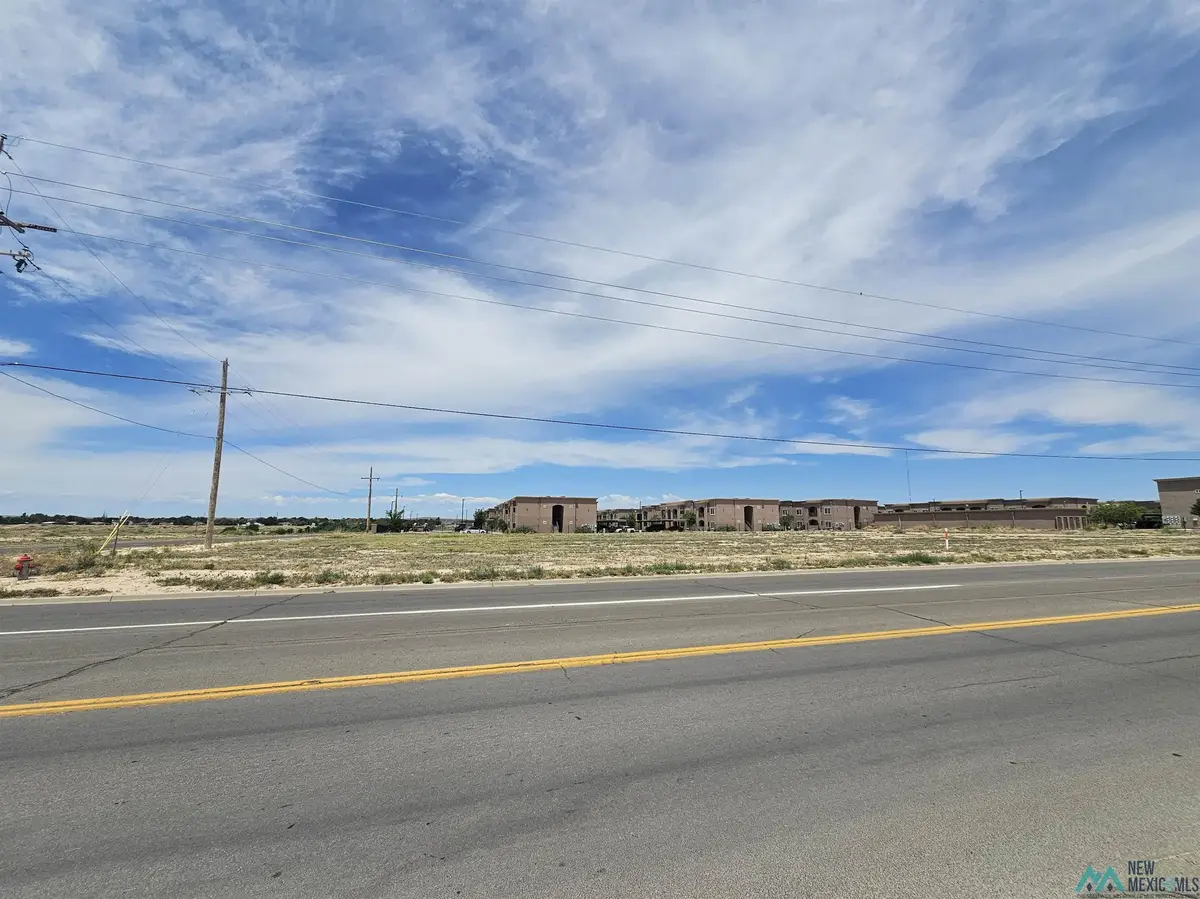 N Sycamore Avenue, Roswell, NM 88201 - #1