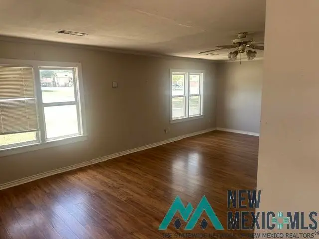 306 W Chisum Ave, Artesia, NM 88220 - #3
