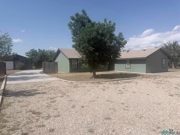 808 Castleberry, Artesia, NM 88210