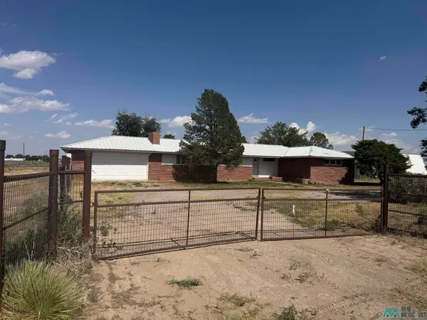 105 Haldeman, Artesia, NM 88210