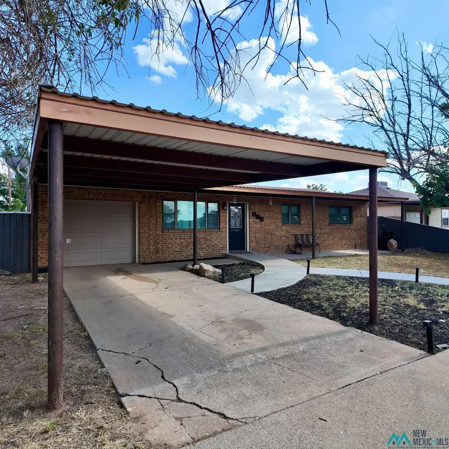 614 W Minnesota Ave, Jal, NM 88252 - #2