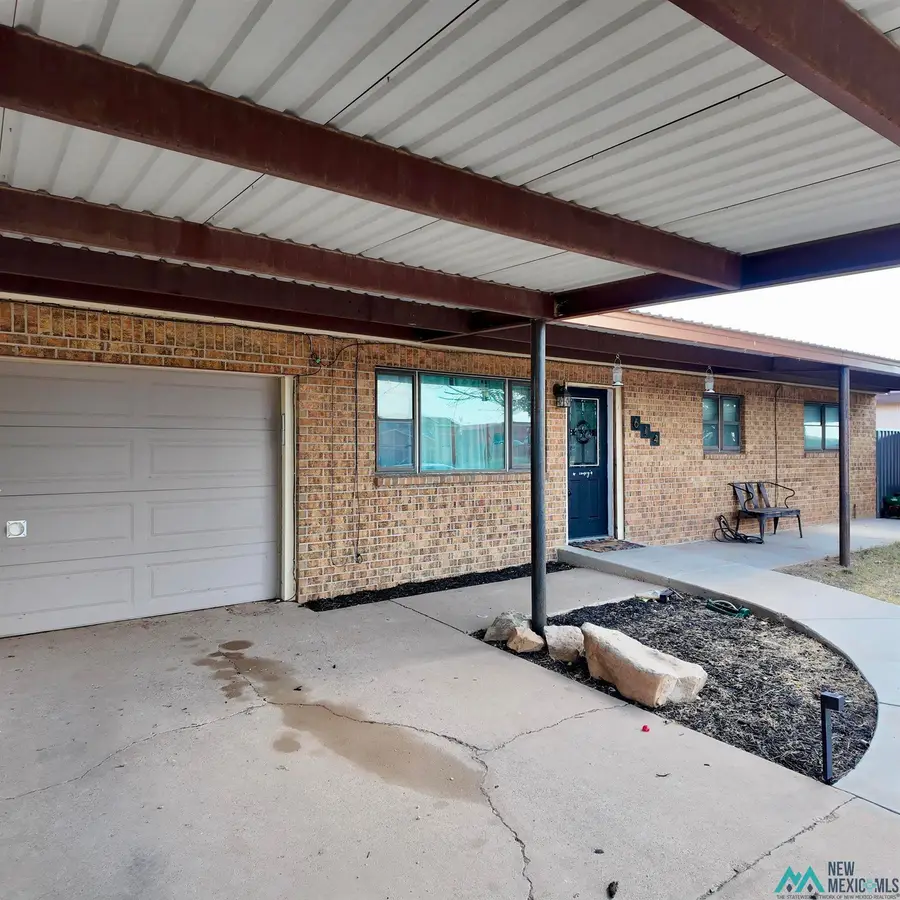 614 W Minnesota Ave, Jal, NM 88252 - #3