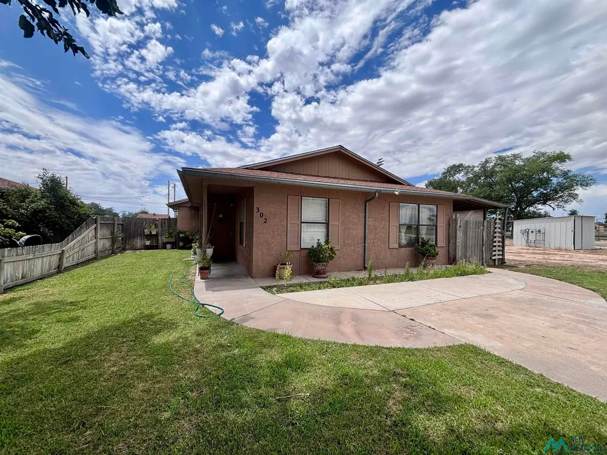 302 Butler St, Dexter, NM 88230 - #1