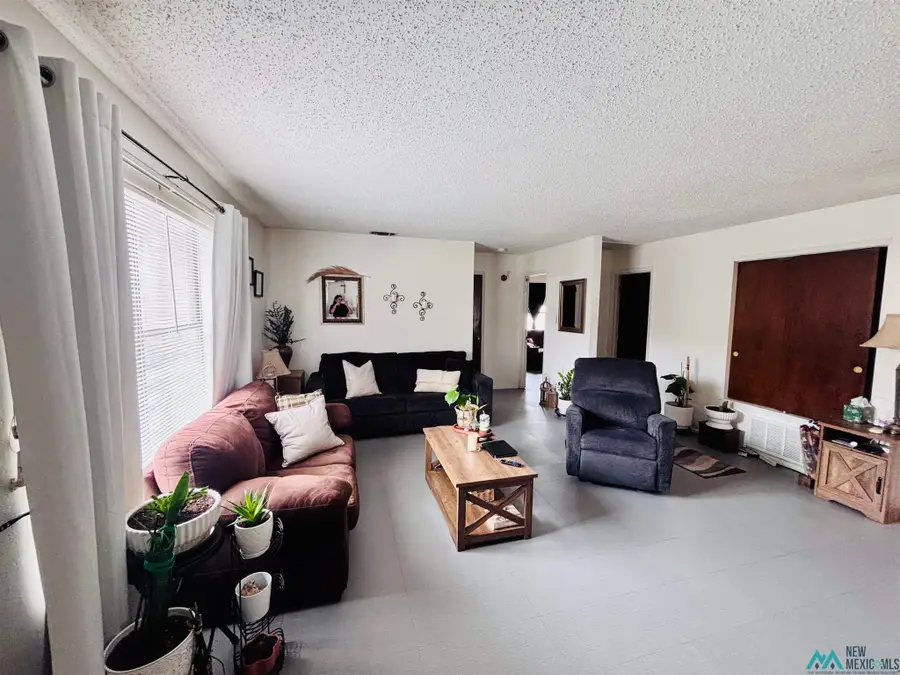 302 Butler St, Dexter, NM 88230 - #3