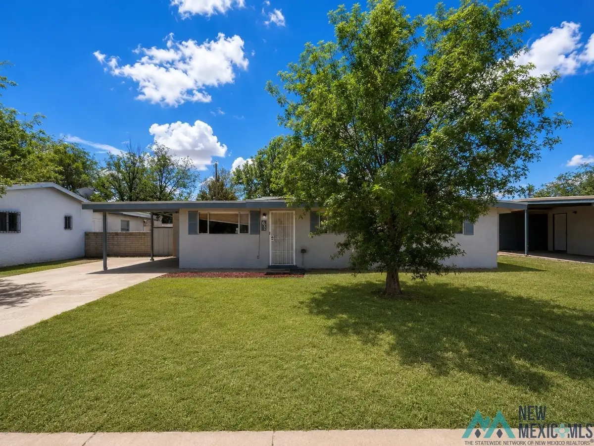 604 Greenbrier St, Roswell, NM 88203 - #1
