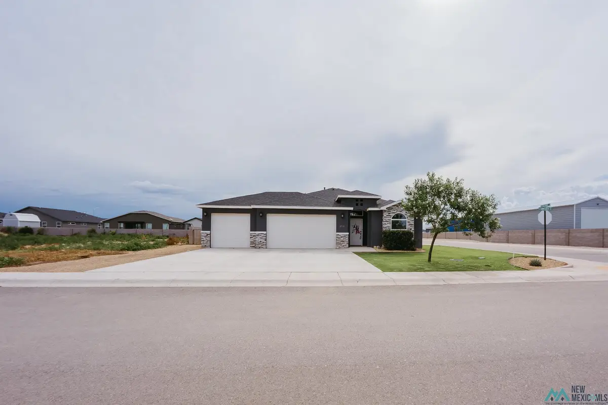 3711 S Sunnyview Ave, Carlsbad, NM 88220 - #1