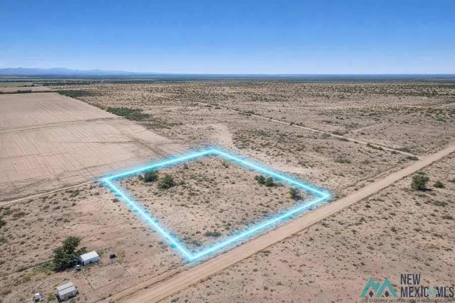 SW Corte De Luna, Deming, NM 88030-3717 - #3