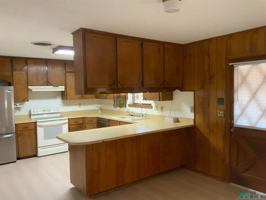 3703 Mission Arch Dr, Roswell, NM 88201 - #2