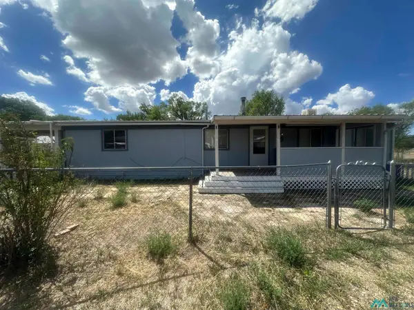 519 Kemm Dr, Las Vegas, NM 87701-01