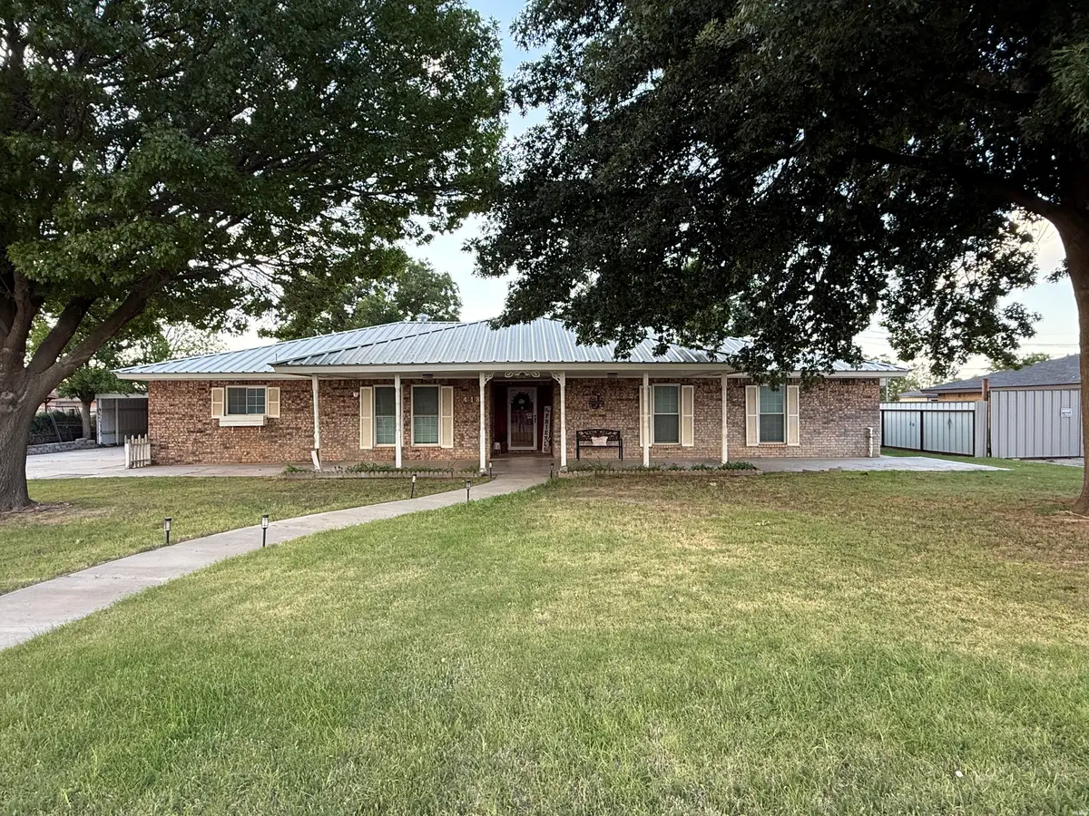418 W. Martin St, Hobbs, NM 88242 - #1