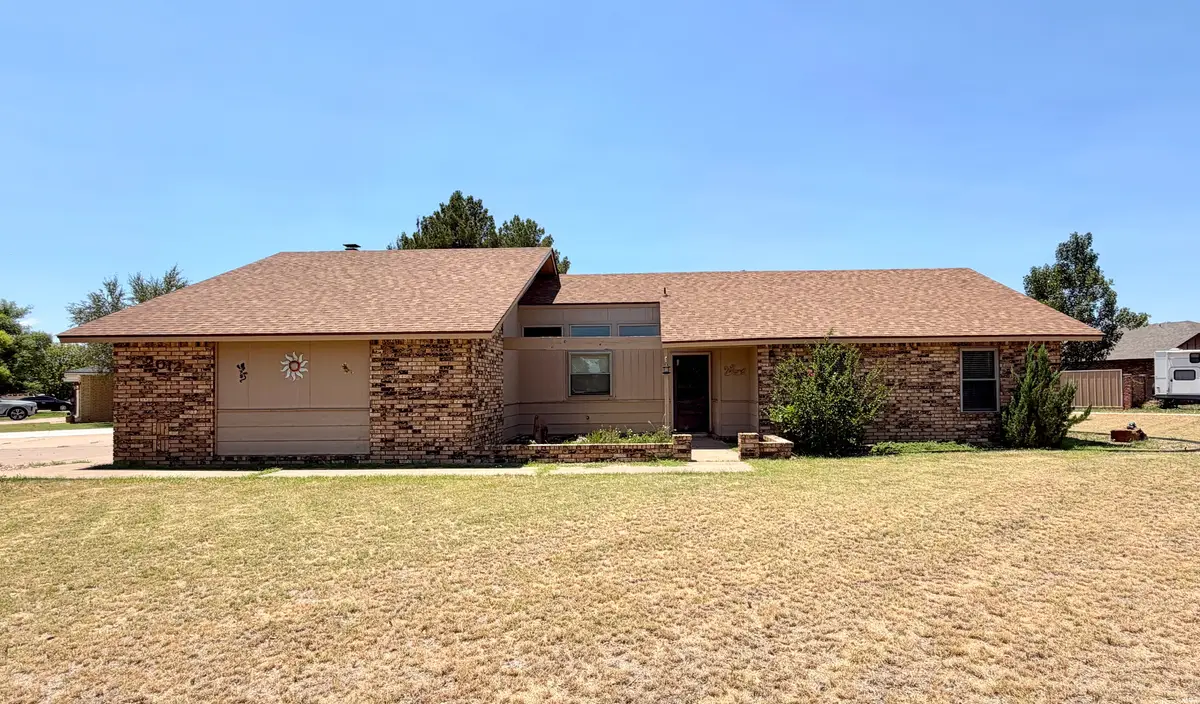 2012 Stone Place, Clovis, NM 88101 - #1