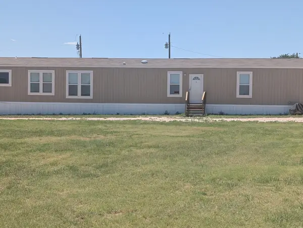 588 Chalk Hill Rd, Portales, NM 88130