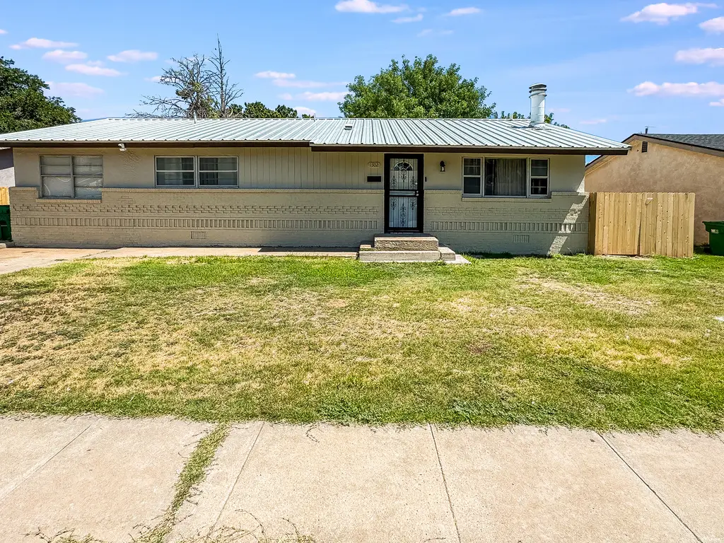 1302 W Ave M Ave, Lovington, NM 88260 - #1