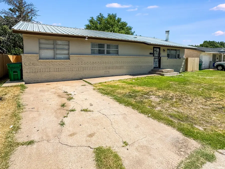 1302 W Ave M Ave, Lovington, NM 88260 - #3