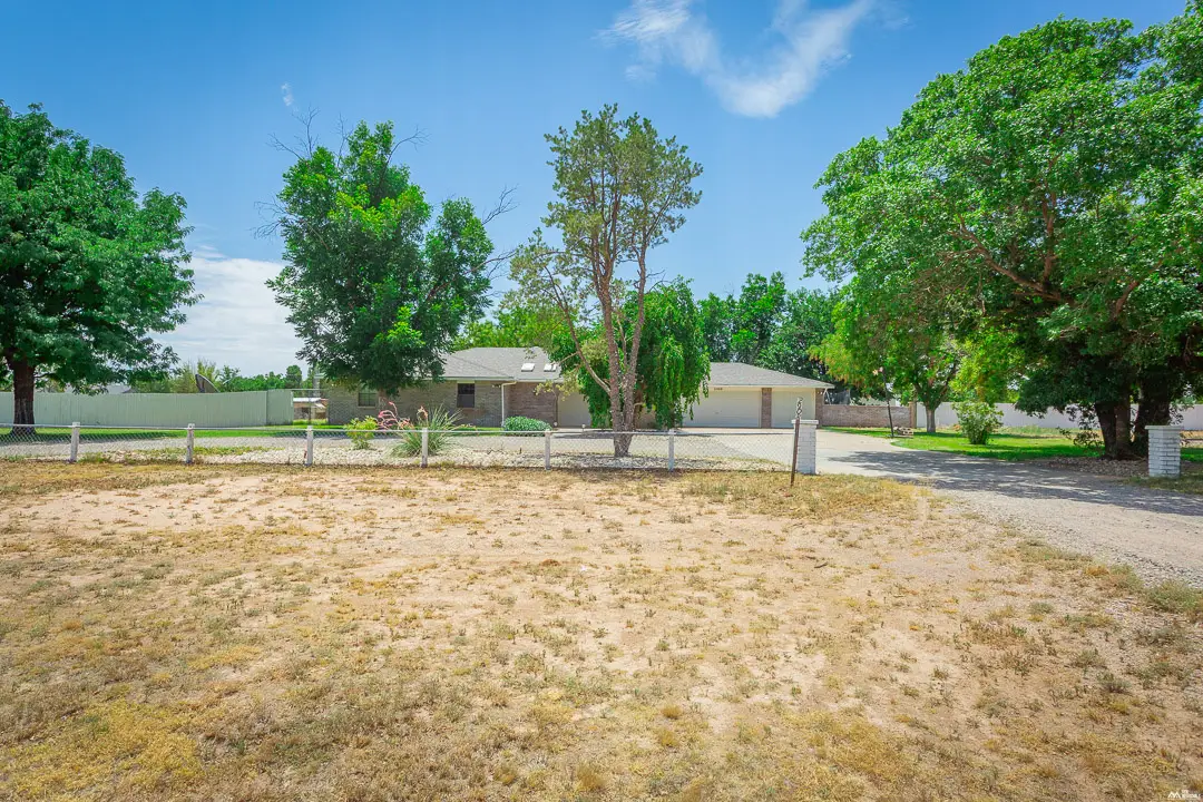 2908 W Country Club Rd, Roswell, NM 88201 - #1