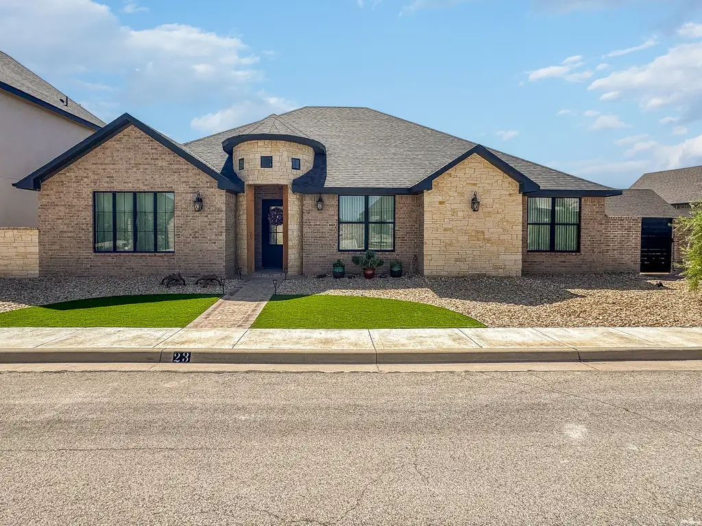 23 W Broadmoor Park, Hobbs, NM 88240 - #1