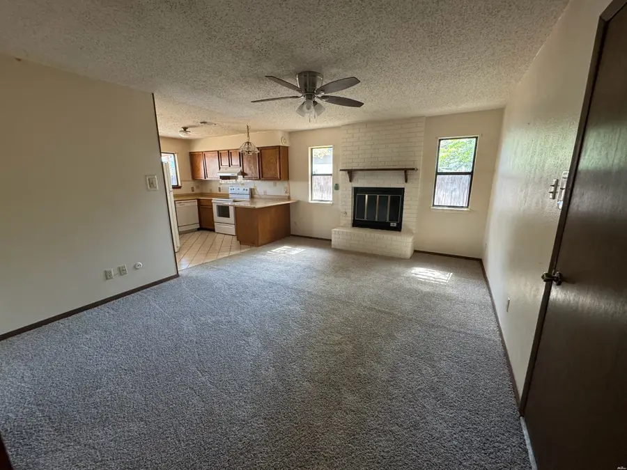 831 Agate Rd, Roswell, NM 88201 - #3