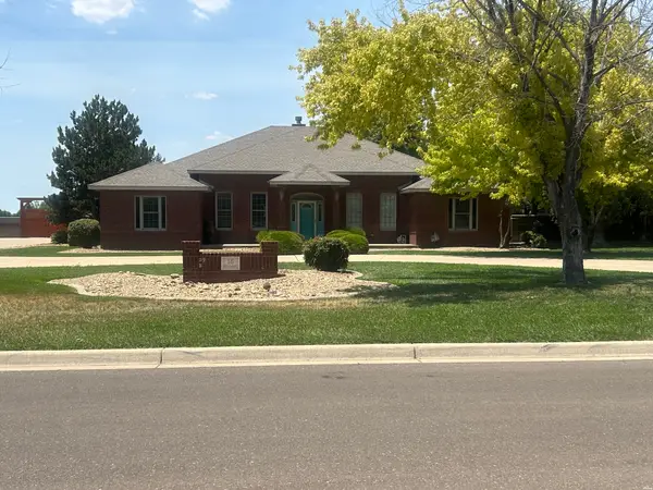 16 North Village Dr, Clovis, NM 88101