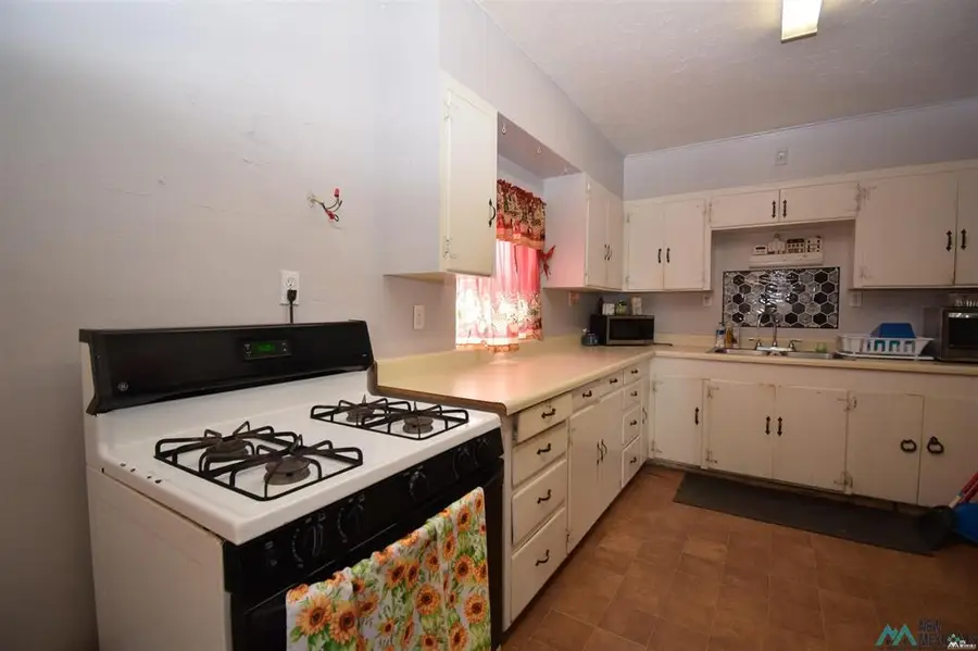 1013 S Silver St, Deming, NM 88030 - #3