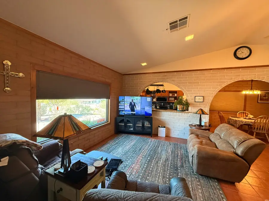 215 Hallmark St, Elephant Butte, NM 87935 - #2