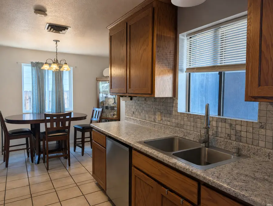 905 Spruce St, Truth Or Consequences, NM 87901 - #2