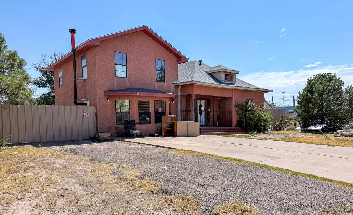 110 W Tilden St, Roswell, NM 88203 - #1