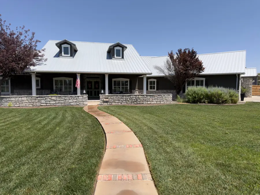 2609 W 25th St, Roswell, NM 88201 - #2