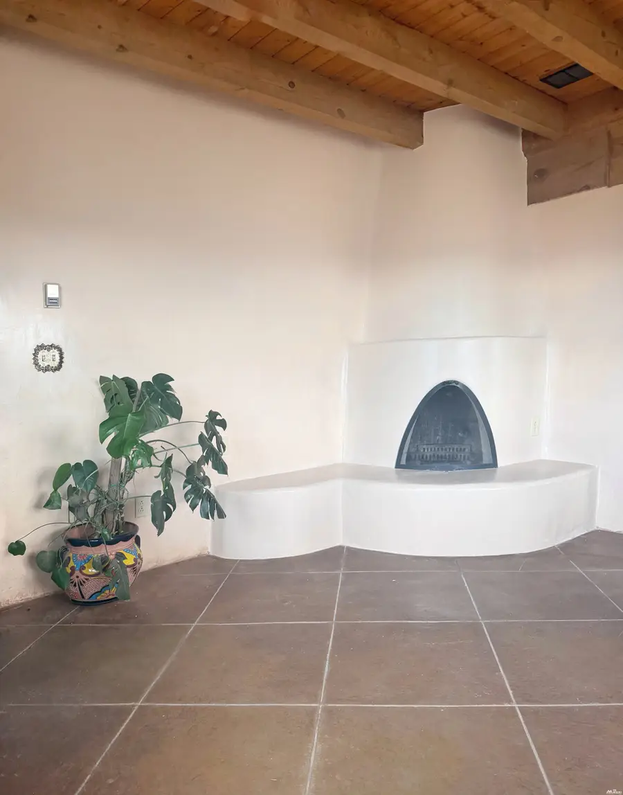 47 Roadrunner Rd, Las Vegas, NM 87701 - #3
