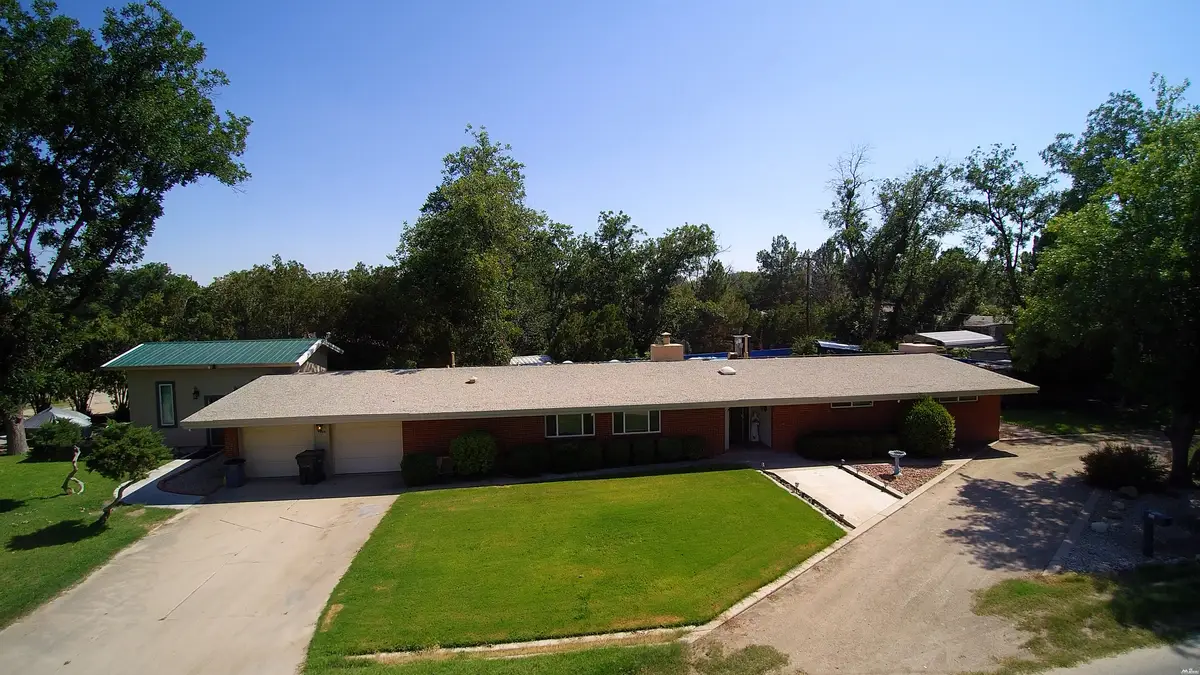 1103 Country Clu Cir, Carlsbad, NM 88220 - #1