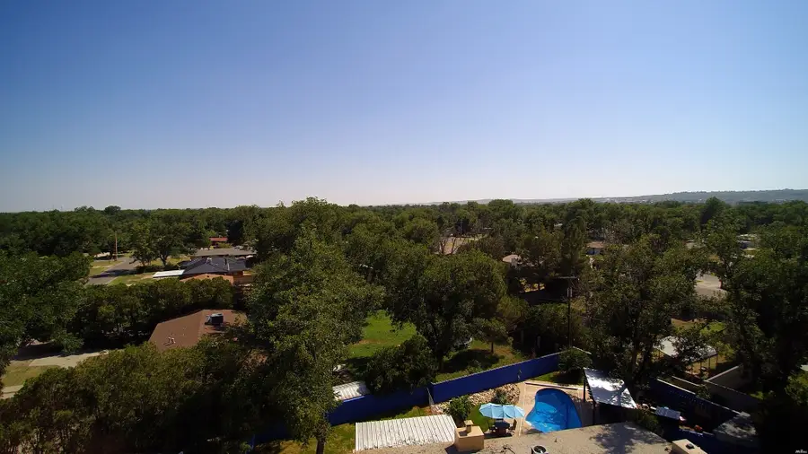 1103 Country Clu Cir, Carlsbad, NM 88220 - #2