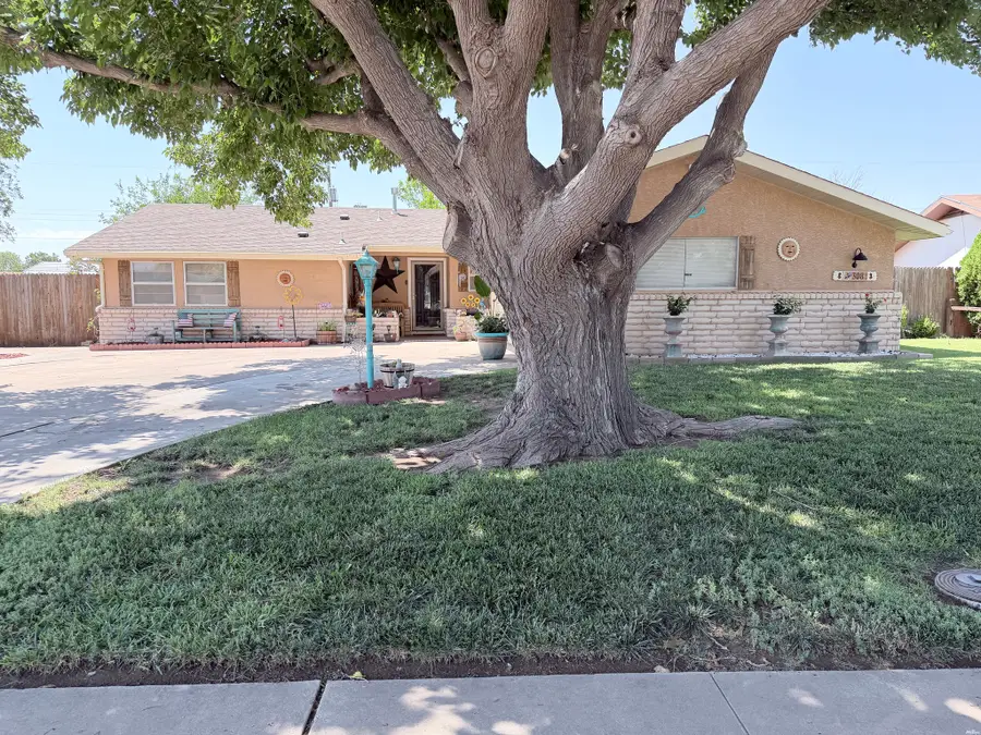 308 Twin Diamond Rd, Roswell, NM 88201 - #2