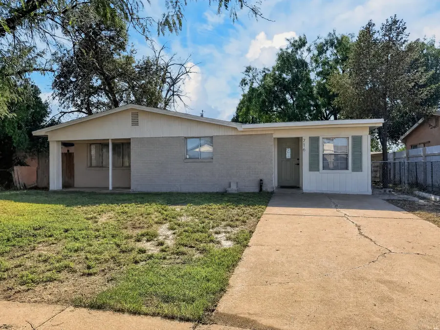 716 S Cedar Ave, Roswell, NM 88203 - #3