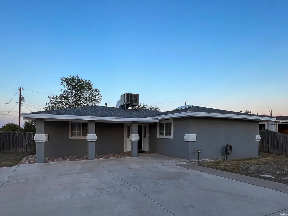 405 Fir Ave, Roswell, NM 88203 - #1