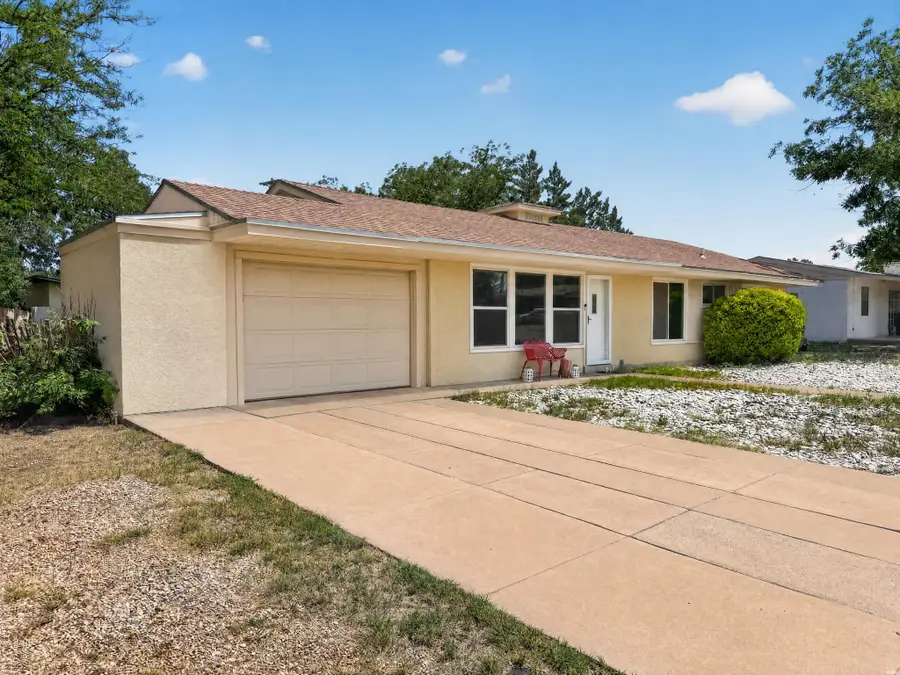 1601 Mesa Dr, Roswell, NM 88203 - #3