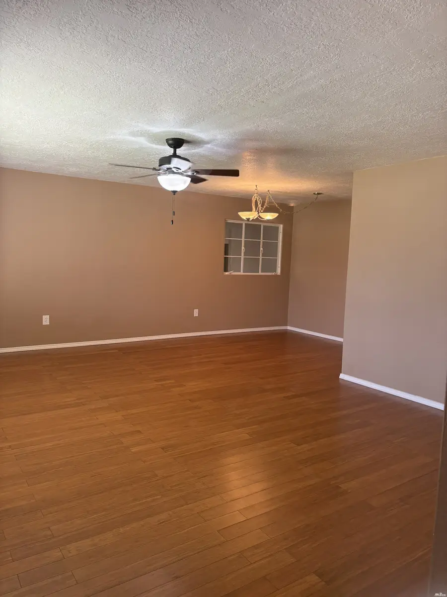 1303 N Country Club Cir, Carlsbad, NM 88220 - #2