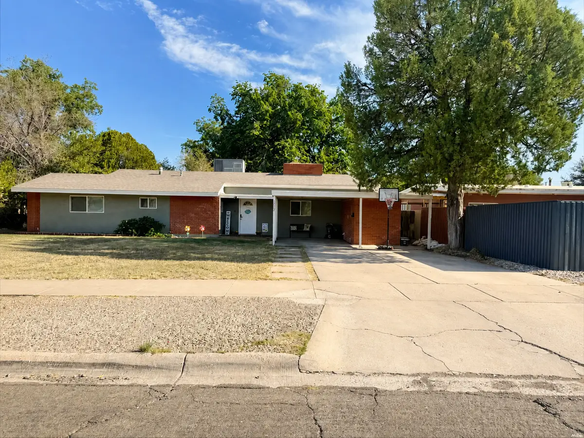 1502 Highland Rd, Roswell, NM 88201 - #1