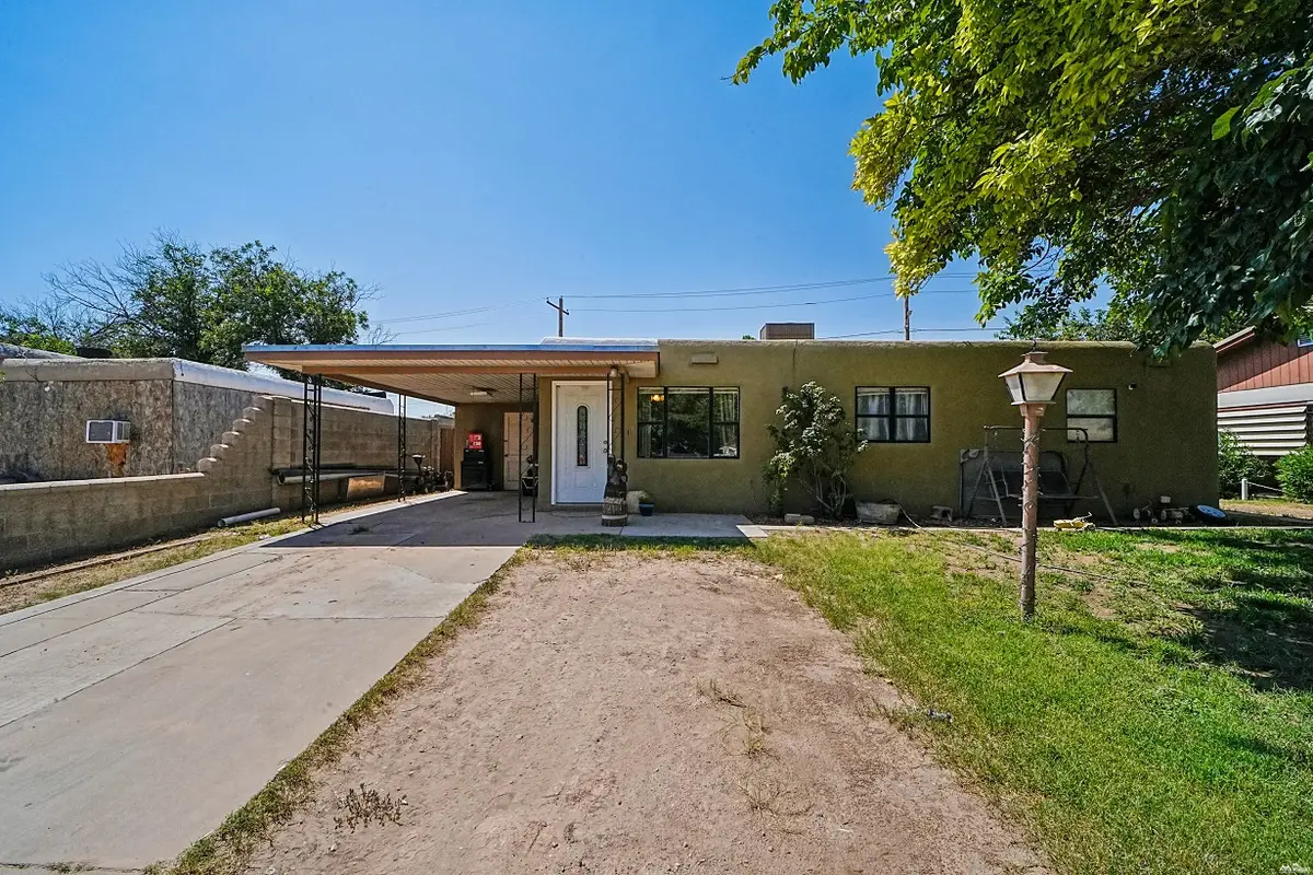 511 Leavell Dr, Carlsbad, NM 88220 - #1