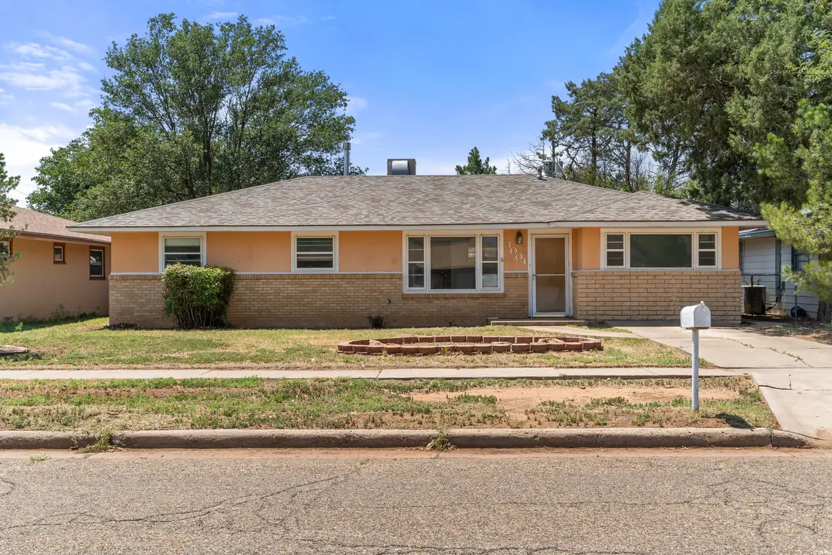 3004 Sheldon St, Clovis, NM 88101 - #1