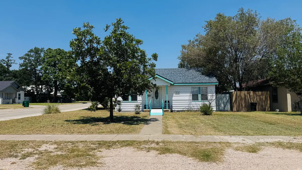 422 West C Ave, Lovington, NM 88260 - #1