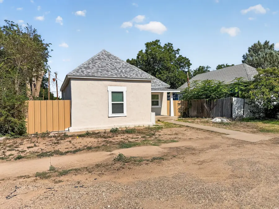 109 S Lea Ave, Roswell, NM 88203 - #2