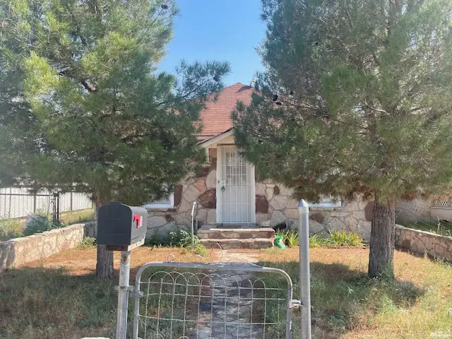 206 W Mathews St, Roswell, NM 88201 - #2