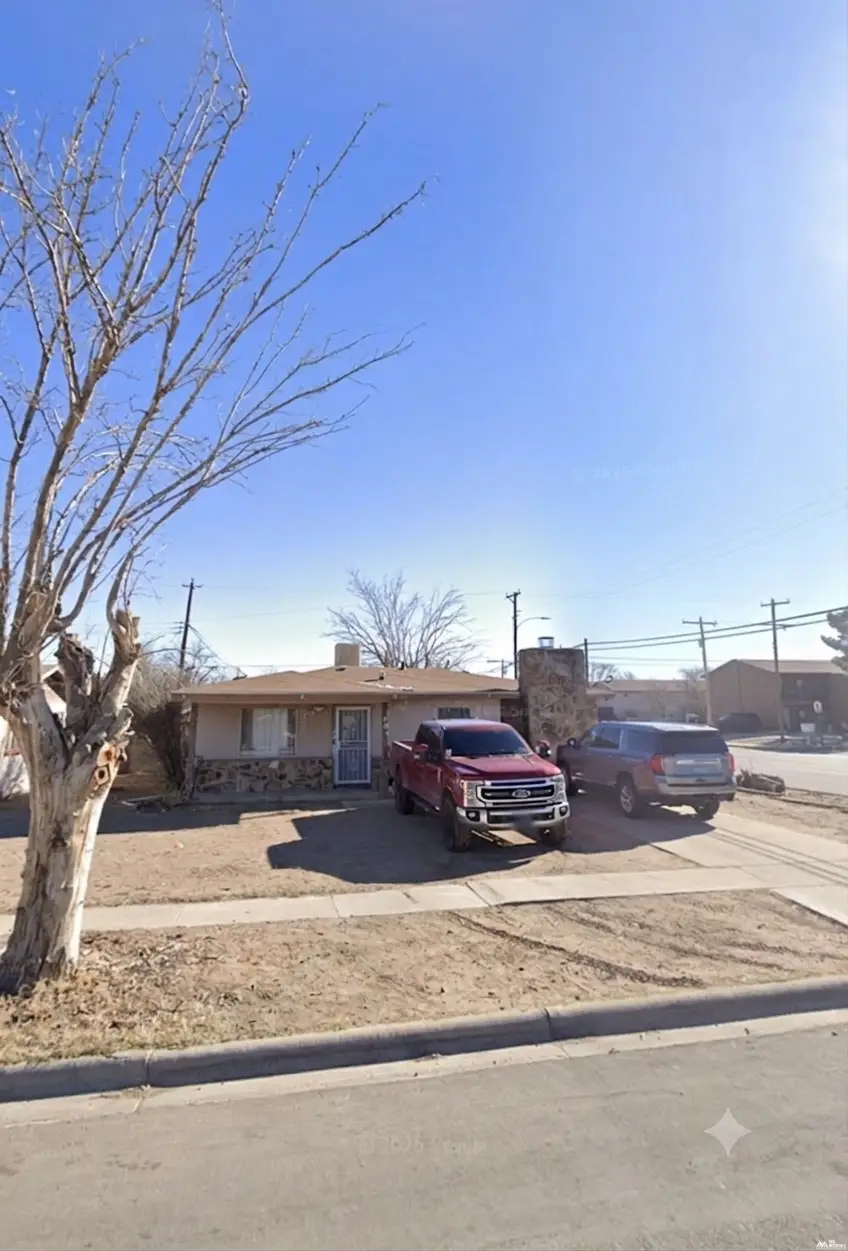 802 Alamosa, Carlsbad, NM 88220 - #1
