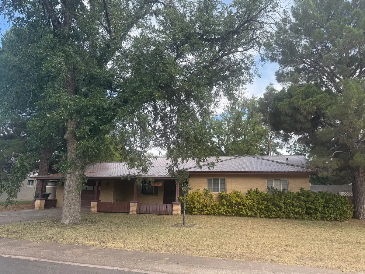 1506 Bryan Cir, Carlsbad, NM 88220 - #1