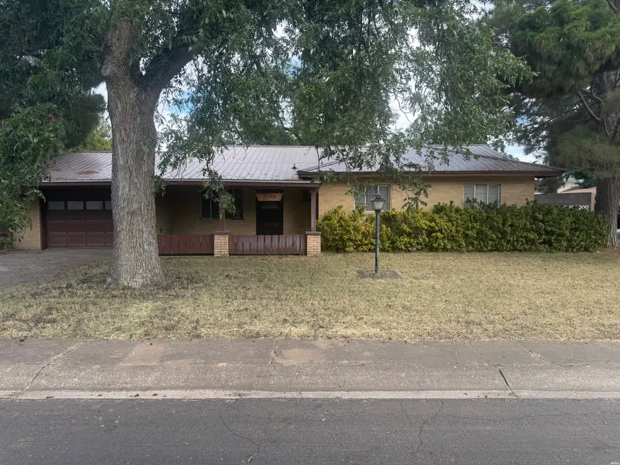 1506 Bryan Cir, Carlsbad, NM 88220 - #2