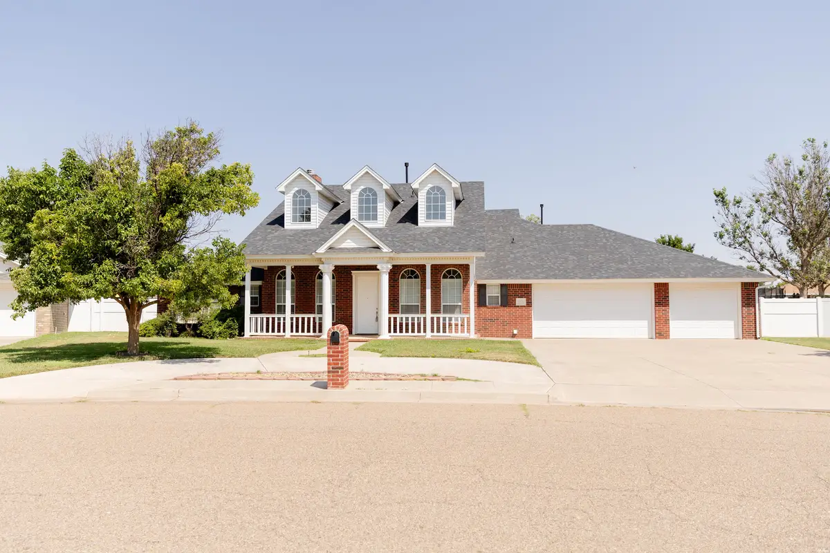 3920 Springwood Dr, Clovis, NM 88101 - #1