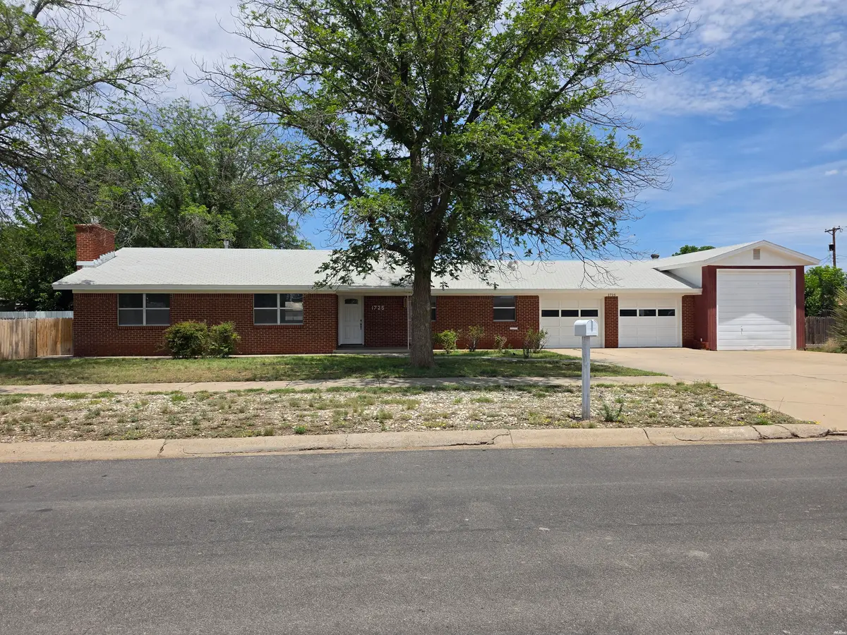 1725 Alameda St, Roswell, NM 88203 - #1