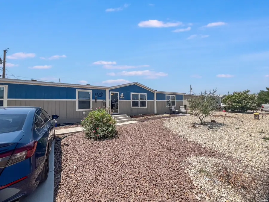 4213 Redbud St, Carlsbad, NM 88220 - #2